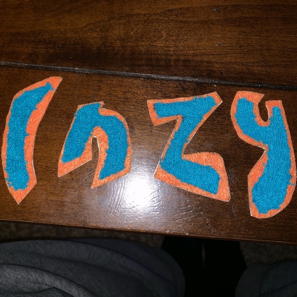 Meet your Posher, Dee - Picture 1 of 1